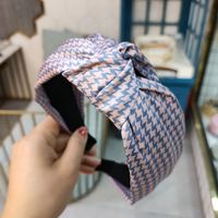 Korean Fashion The New Wide-brimmed Simple Knotted Headband Retro Houndstooth Headband Hair Accessories Wholeasale Nihaojewelry sku image 6