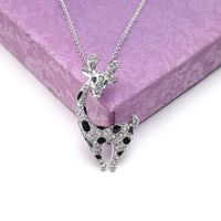 Bijoux De Mode Collier Forme Animale Mode Girafe Collier Diamant Sika Cerf Pendentif Fille En Gros Nihaojewelry main image 1