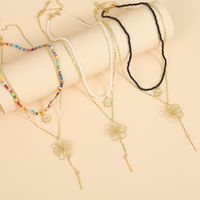 Handmade Rice Beads Three Sets Of Multi-layer Necklace Trend Weave Flower Pendant Jewelry Wholesale Nihaojewelry main image 1