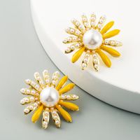 New Sunflower Alloy Pearl Earrings Ladies S925 Silver Flowers Fashion Earrings Wholesale Nihaojewelry main image 3