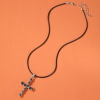 Nouveau Collier Rétro Street Shot Crâne Collier Unisexe Croix Collier Clavicule Chaîne En Gros Nihaojewelry main image 3