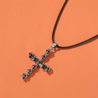 Nouveau Collier Rétro Street Shot Crâne Collier Unisexe Croix Collier Clavicule Chaîne En Gros Nihaojewelry main image 4