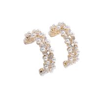 Nouveau C-forme Perle Lumière Luxe Zircon Coréen Haut De Gamme Indifférent Boucles D&#39;oreilles En Gros Nihaojewelry main image 6