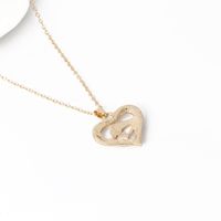 Explosion Necklace Creative Mother's Day Gift Wild Tricolor Holding Hands Heart-shaped Clavicle Chain Wholesale Nihaojewelry main image 6