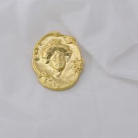 2019 Europäische Und Amerikanische Mode Alte Waren Porträt Antike Bronze Medaille Margaret Gleiche Retro Brosche Mantel Bekleidungs Zubehör main image 1