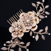 Bride Plug Comb Palace Style Retro Gold Hair Comb Elegant Crystal Wholesale Nihaojewelry main image 5