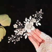 French Cold And Elegant Headdress White Flowers Inserted Comb Wedding Dress Banquet Jewelry Wholesale Nihaojewelry main image 4