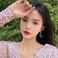 Korean Simple Hollow Flower Earrings Sweet Long  Earrings Wholesale Nihaojewelry main image 4