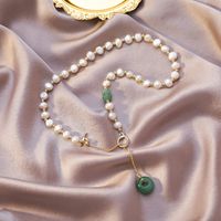 Natural Pearl Necklace Simple Retro 14k Real Gold Electroplated Emerald Buckle Clavicle Chain Wholesale Nihaojewelry main image 6