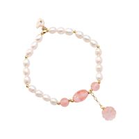 Girl Style Bracelet Elegant Freshwater Pearl Crystal Flower Bracelet Wholesale Nihaojewelry main image 3