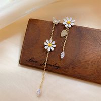 Long Asymmetrical Delicate Small Daisy Earrings Butterfly Earrings S925 Silver Needle Wholesale Nihaojewelry sku image 1