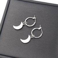 Earrings Fashion Simple And Exquisite Small Moon Earrings Glossy Crescent Pendant Ear Ring Wholesale Nihaojewelry main image 3