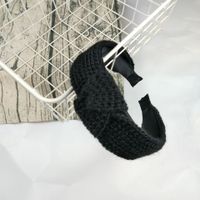 Koreanische Herbst Und Winter Neue Gestrickte Wolle Geknotete Stirnband Breite Kante Einfarbige Einfache Haarschmuck Mode All-match Stirnband Damen sku image 2