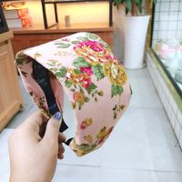 Korean Fashion New Retro Flowers  Simple Style Headband Wholesale Nihaojewelry main image 5