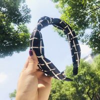 Wide-brimmed Fabric Knotted Hair Hoop Korean Simple Toothed Non-slip Hairpin Wild Wave Dot Hair Accessories Ladies Wholesale Nihaojewelry sku image 6