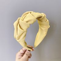 Korean Fold Headband Candy Solid Color Wide Edge Knotted Face Wash Headband Simple Hair Hole Head Band Wholesale Nihaojewelry main image 4