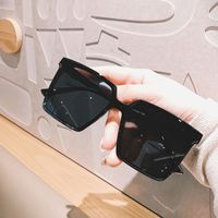 Koreanische Version Der Sonnenbrille Mit Großem Rahmen 2020 Persönlichkeit Brille Leichte Und Bequeme Quadratische Sonnenbrille main image 4
