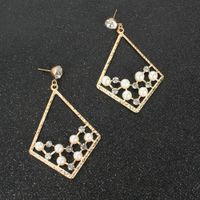 Fashion Style Fashion Imitation Pearl Earrings Personality Simple Diamond Geometric Earrings Wholesale Nihaojewelry main image 5
