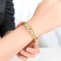 Hollow Retro  Korean Fashion Personality  Bracelet  Wholesale Nihaojewelry main image 4