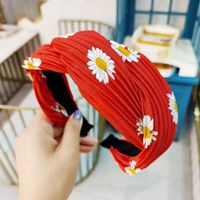 South Korea's Best Selling Small Daisy Cross Hair Band Super Fairy Japanese And Korean Fabric Hairpin High-end Satin Fold Pressure Hair Band Wholesale Nihaojewelry sku image 2