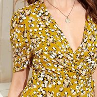 Summer New Women's New V-neck Printed High Waist Yellow Floral Top Wholesale Nihaojewelry main image 4