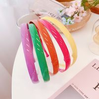 Korean Girl Color Folding Thin-edged Headband Simple Plastic Toothed Non-slip Headband Candy-colored Resin Wholesale Nihaojewelry main image 6