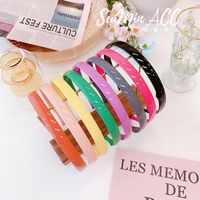 Korean Girl Color Folding Thin-edged Headband Simple Plastic Toothed Non-slip Headband Candy-colored Resin Wholesale Nihaojewelry main image 4