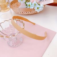 Korean Girl Color Folding Thin-edged Headband Simple Plastic Toothed Non-slip Headband Candy-colored Resin Wholesale Nihaojewelry sku image 13