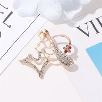 Nouvelle Mode Moderne Fille Broche Plein Diamant Dames Visage Creux Broche Châle Boucle En Gros Nihaojewelry main image 3