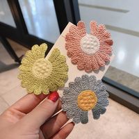 New Super Fire Color Matching Small Daisy Flowers Hairpin Cute Side Hairpin Children Clip Wholesale Nihaojewelry main image 4