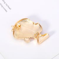 New Hot Selling  Fashion Girl Brooch Alloy Drip Corsage Wild Brooch  Wholesale Nihaojewelry main image 5