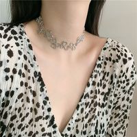 Flower Metal Hollow Stitching Love Clavicle Chain Choker Neck Chain Wholesale Nihaojewelry main image 5