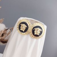 Korean Baroque Style Catwalk Gold-plated Head Earrings Silver Needle Earrings Wholesale Nihaojewelry main image 4