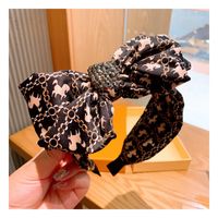 Korean Retro Silk Printing Wild Bow Full Diamond Wide-brimmed Hairpin Wholesale Nihaojewelry main image 4