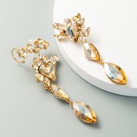 Exaggerated Golden Pearl Earrings Alloy Inlaid Glass Diamond Super Flash Long Earrings Wholesale Nihaojewelry main image 3