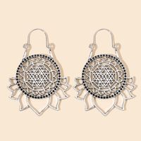 Retro Ethnic Style Earrings Fashion All-match Alloy Geometric Hollow Gold Exaggerated Long Earrings Wholesale Nihaojewelry main image 5