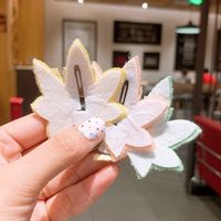 Leaf Hairpin Top Clip Maple Leaf Hairpin Headdress Bangs Clip Hair Ornament Wholesale Nihaojewelry main image 5