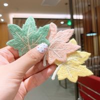 Leaf Hairpin Top Clip Maple Leaf Hairpin Headdress Bangs Clip Hair Ornament Wholesale Nihaojewelry main image 6