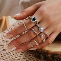 New Alloy V-shaped Open Twist Ring 8-piece Set Shiny Diamond Flower Ring Set Wholesale Nihaojewelry sku image 1