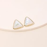 Simple Geometric Triangle Earrings Korean Pearl Earrings Wholesale Nihaojewelry main image 4
