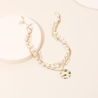 Fashion Multi-layer Pearl Disc Necklace Simple Fashion Short Clavicle Necklace main image 2