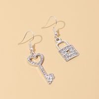 Fashion Diamond-studded Key Lock Pendant Earrings Simple Bright Rhinestone Asymmetric Ear Hooks Wholesale Nihaojewelry main image 1