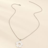 Jewelry Small Flower Necklace Soil Cool Hip-hop Flower Pendant Bead Chain Clavicle Chain Wholesale Nihaojewelry main image 4