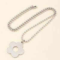 Jewelry Small Flower Necklace Soil Cool Hip-hop Flower Pendant Bead Chain Clavicle Chain Wholesale Nihaojewelry sku image 1