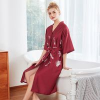 أزياء بسيطة الحرير منامة المرأة الصيف طويل الأحمر ثوب النوم مبذل الجملة Nihaojewelry main image 6