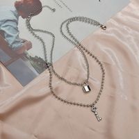 Korean New Retro Geometric Lock Necklace For Women Simple Niche Double Clavicle Chain Trend Wild Necklace Nihaojewelry main image 3