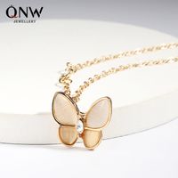 Korean Classic Opal Butterfly Necklace Elegant Diamond-studded Clavicle Chain Retro White Mother-of-pearl Clavicle Chain For Women main image 1