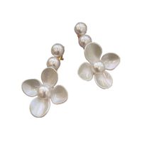 Korean Fashion Style Shell Pearl Flower Hairpin Clip Headdress Cream Hairpin Wholesale Nihaojewelry main image 3
