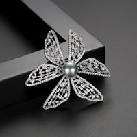 Korean Fashion Micro-inlaid Zircon Flower Pearl Brooch Wholesale Nihaojewelry main image 4
