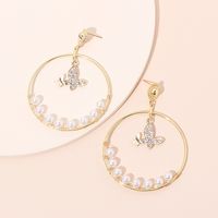 Nischen Vielseitige Diamant-schmetterlings Anhänger Geometrische Große Kreis Ohrringe Kaltwind Französische Damen Perlen Ohrringe main image 3